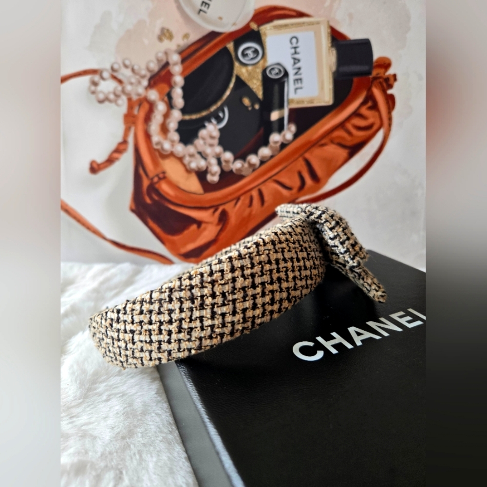 Authentic Chanel Bow Tweed Headband with box - Picture 4 of 15